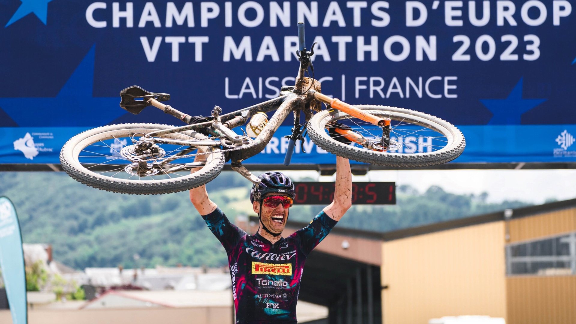 La vittoriosa staffetta Wilier - Pirelli nel campionato europeo marathon